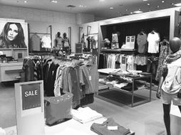 百貨零售業(yè) 穿越周期，期待逆勢揚帆